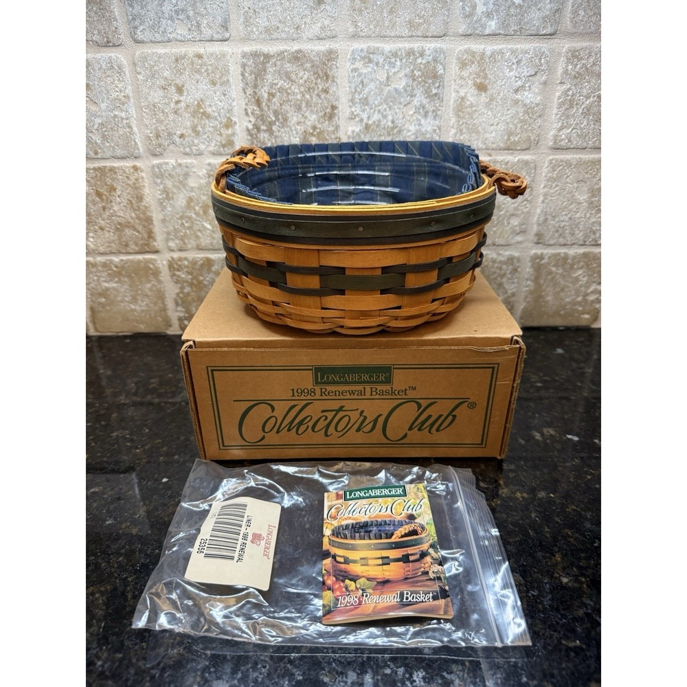 NEW Longaberger 1998 Collectors Club RENEWAL Basket With Protector